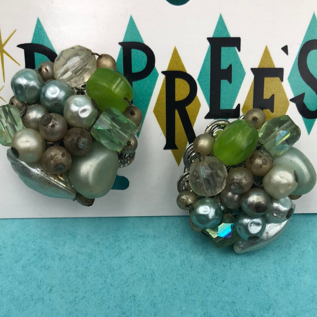 Green Pastel bead cluster clip on earrings