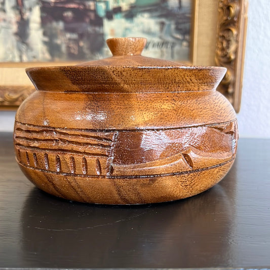 Small carved wooden covered "Hawaii" bowl