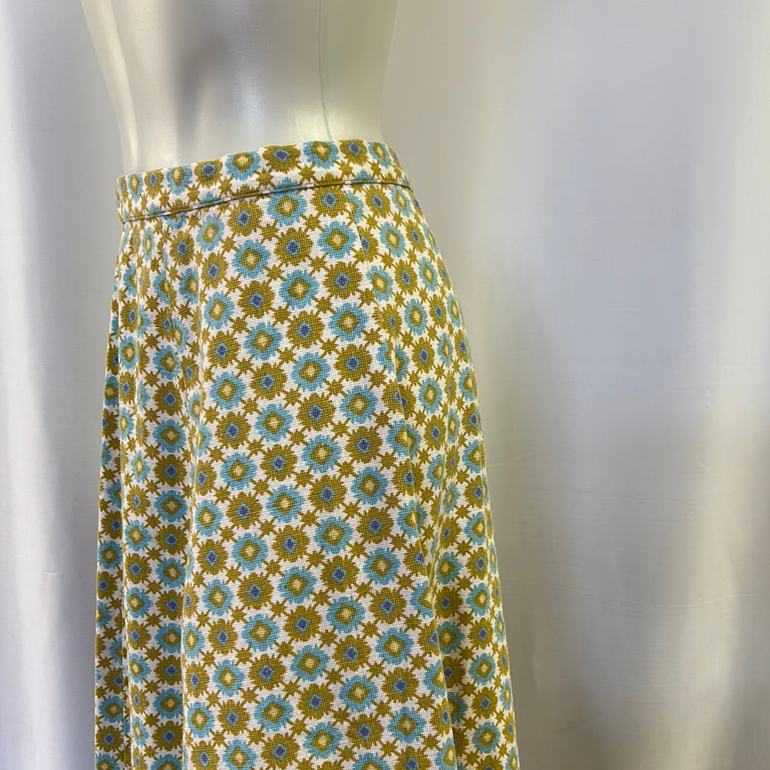 Women’s Vibrant Patterned Skirt