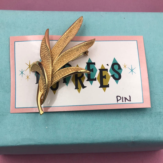 Gold leaf bundle pin