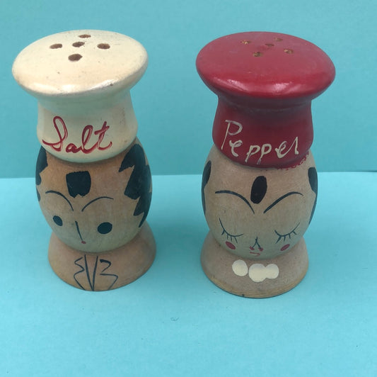 Wooden Mrs and Mr Chef Hat Salt and Pepper Shakers