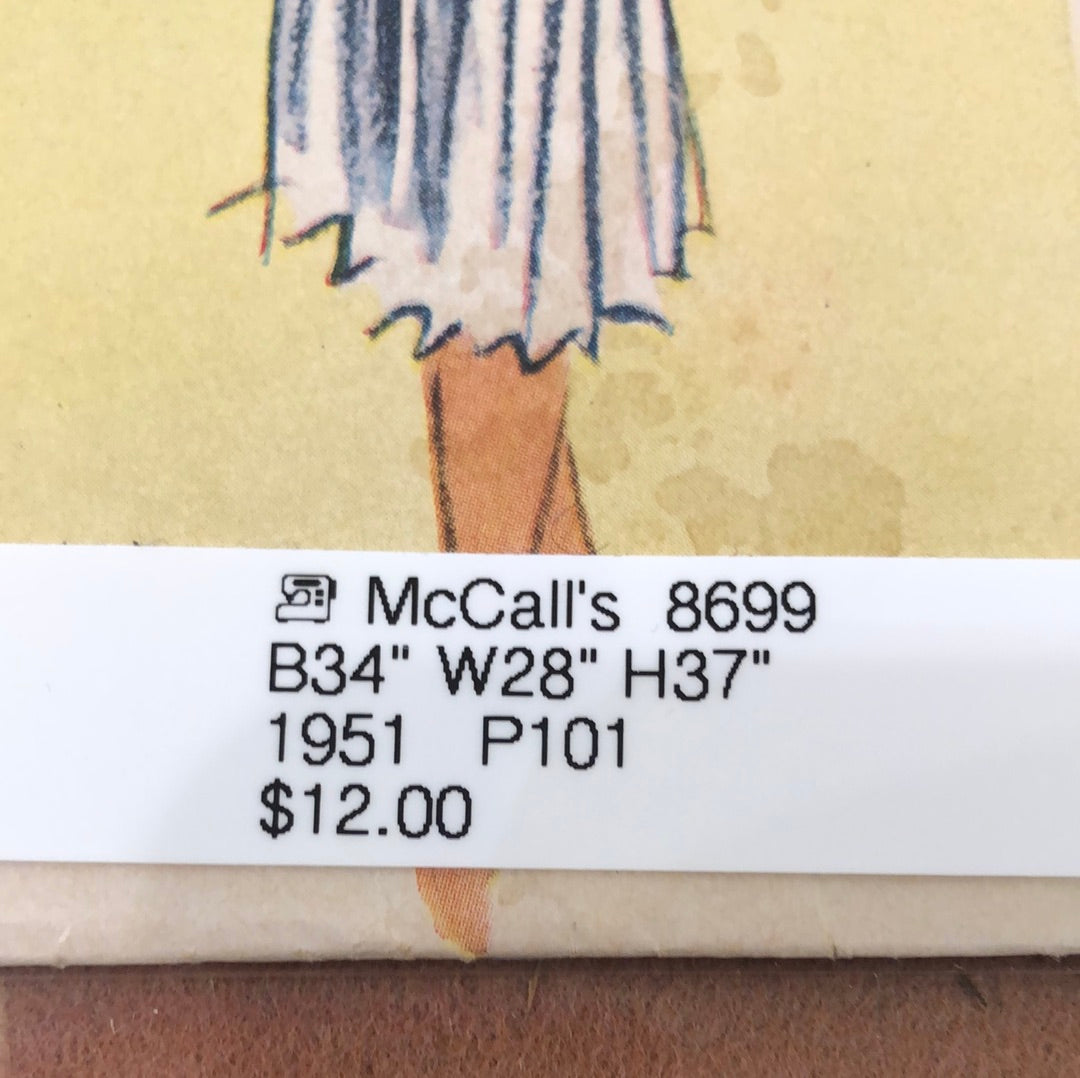 McCalls 8699