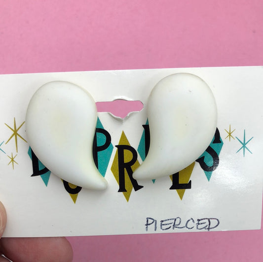 White rounded teardrop Pierced earrings