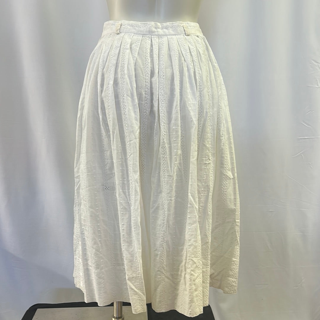 70s White Embroidered Skirt