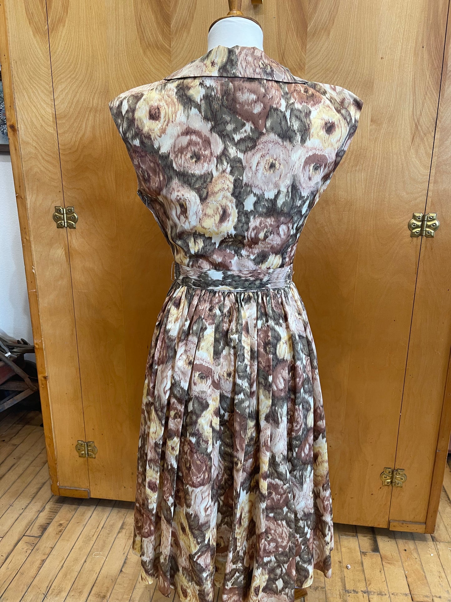 50s pleated floral dress