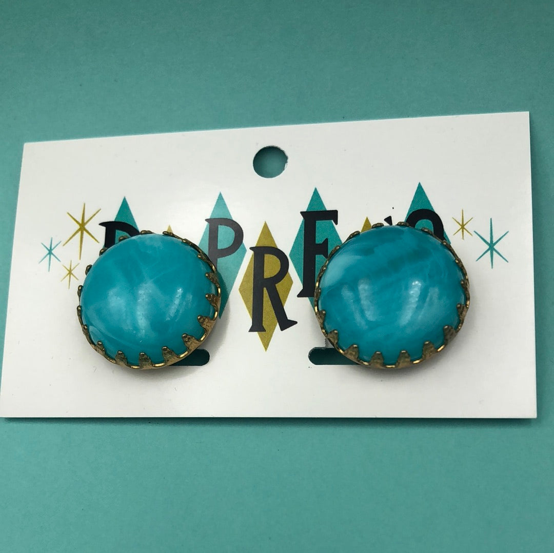 Round Turquoise stone with gold edge clip on earring