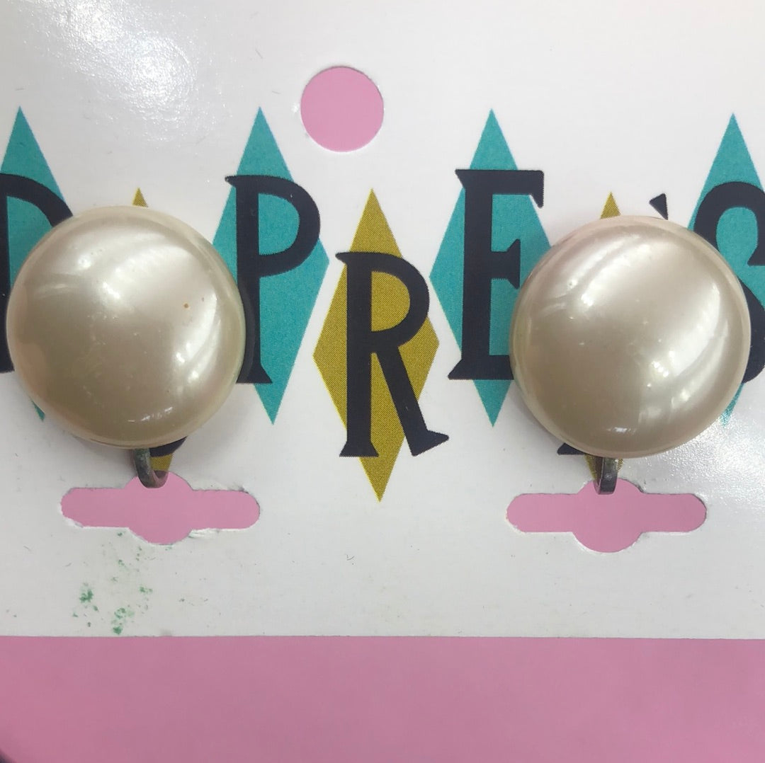 Faux Pearl Round clip on earrings
