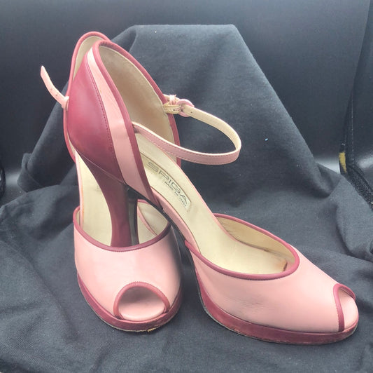 Two tone pink peep toe pump