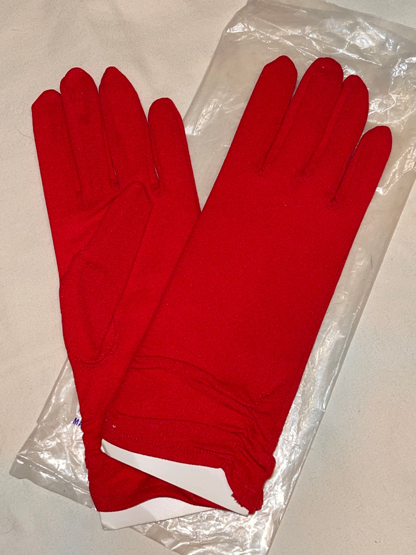 Max Meyer’s Red Nylon Gloves