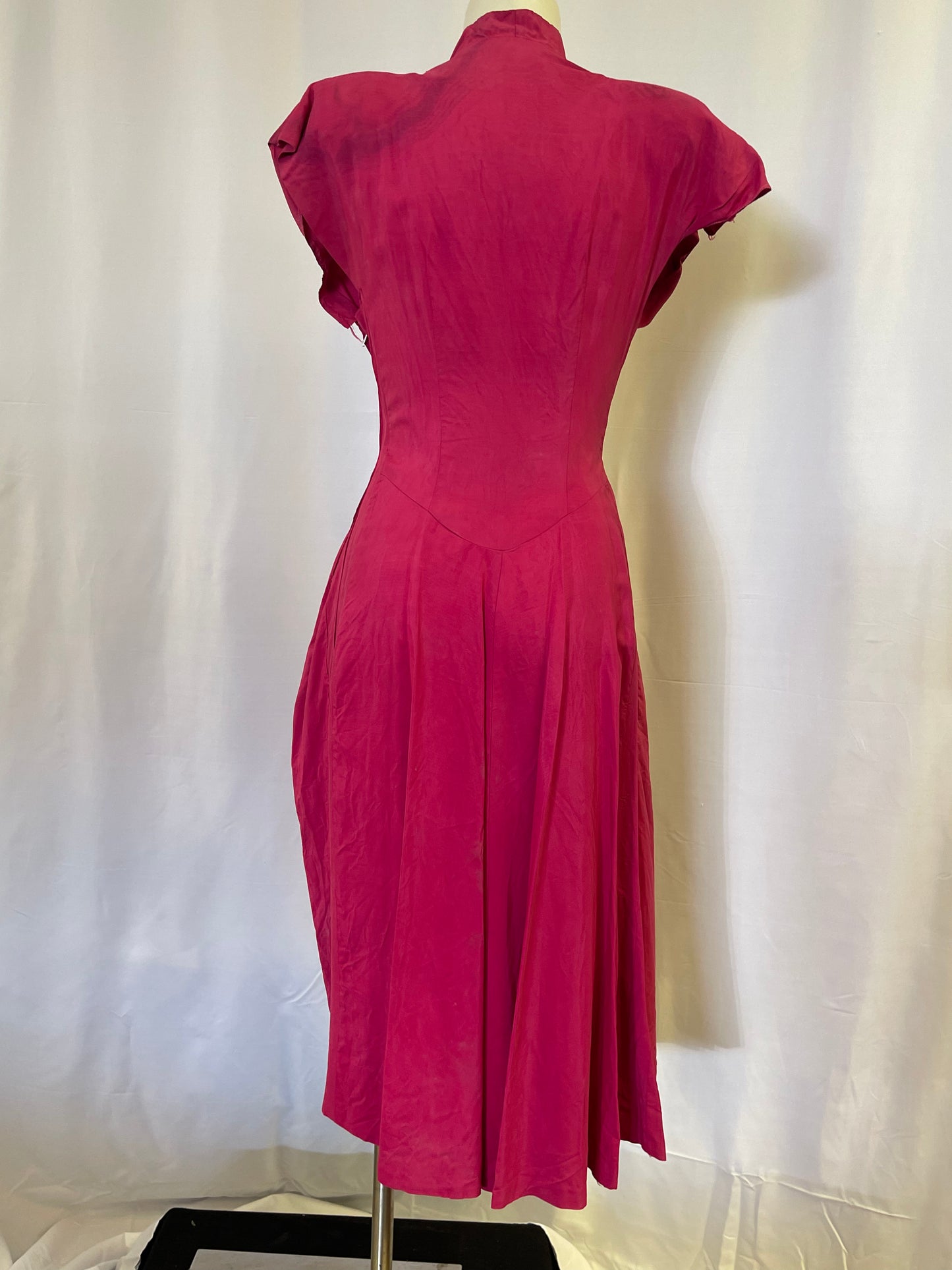 40s Deep Pink Dress - Wounded