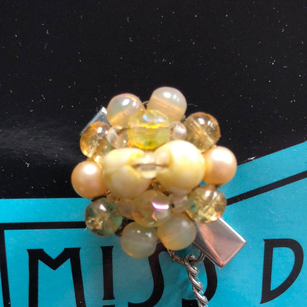 Sweater Clip - Yellow bead cluster