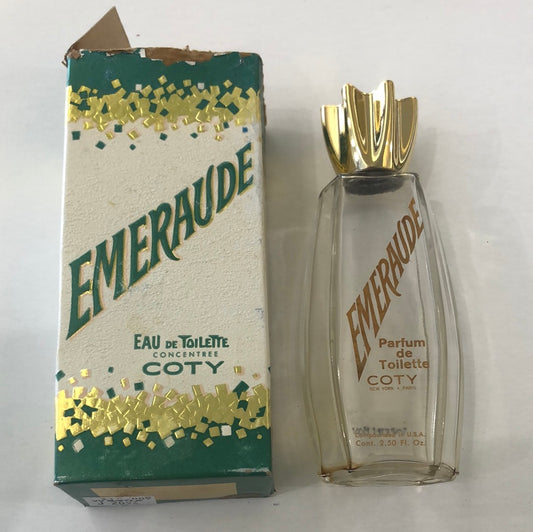 Emeraude bottle and box