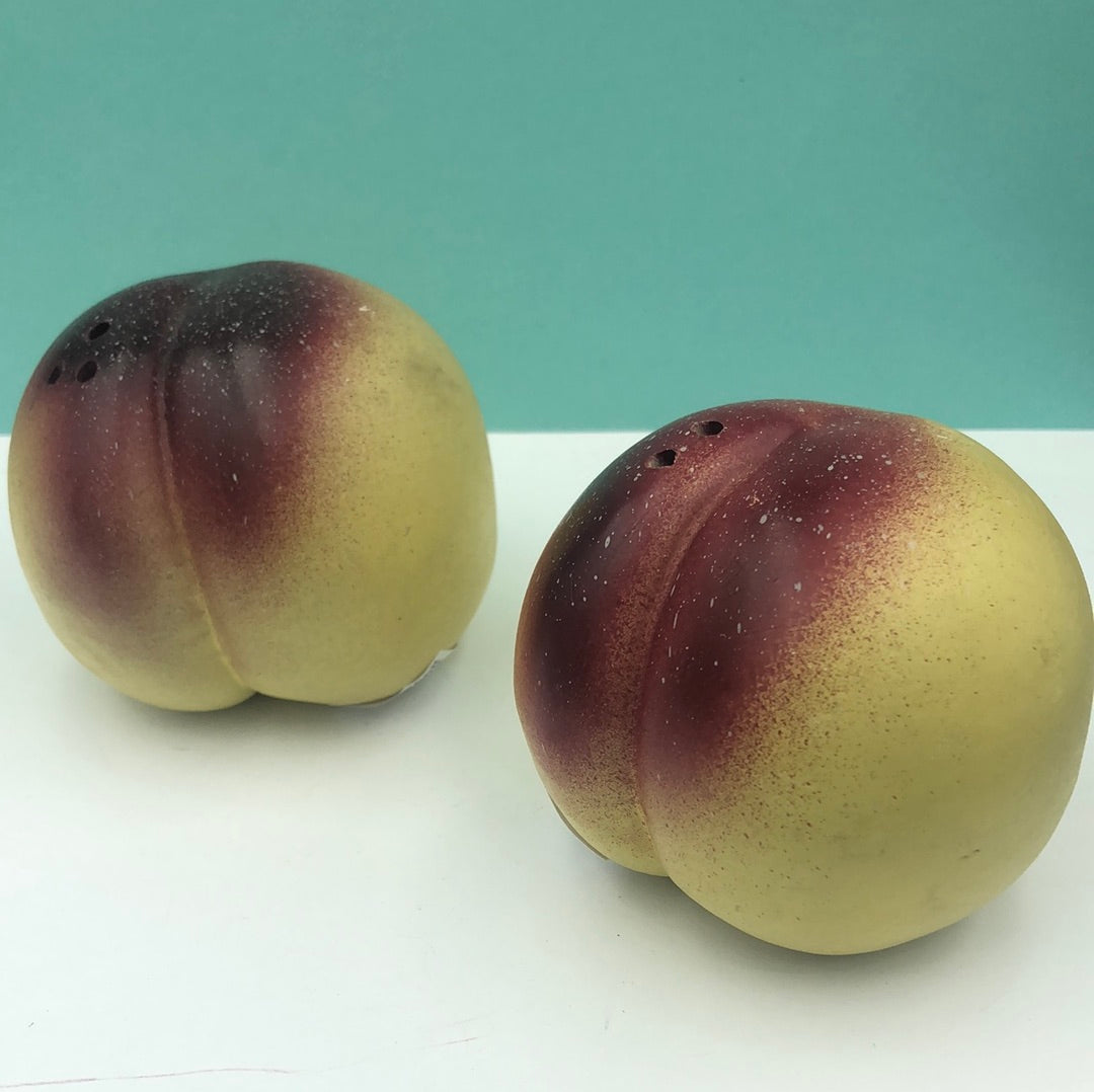Peach salt and pepper shakers