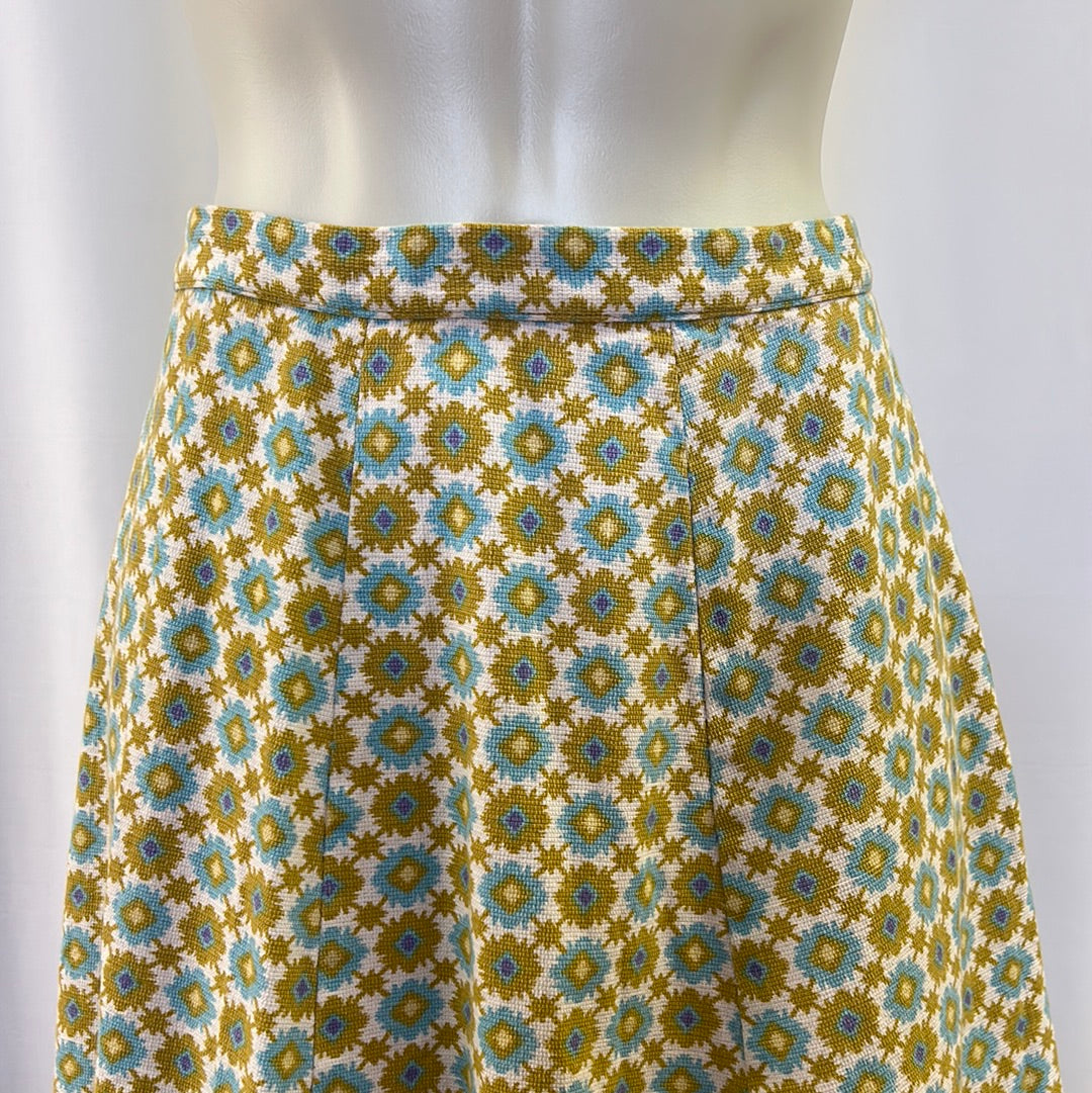Women’s Vibrant Patterned Skirt