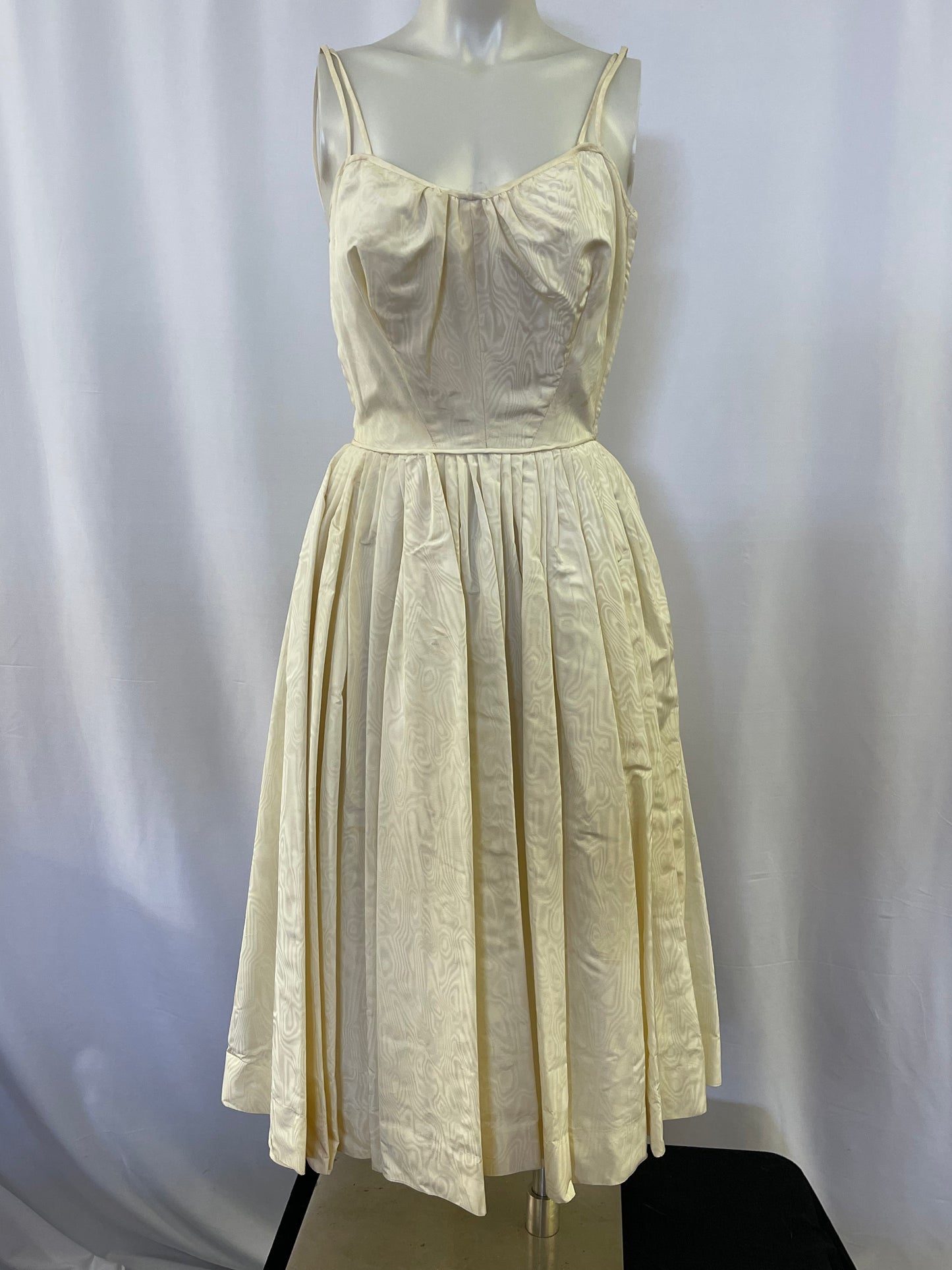 50s Ivory taffeta party dress