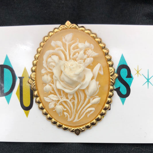 Clip on cameo