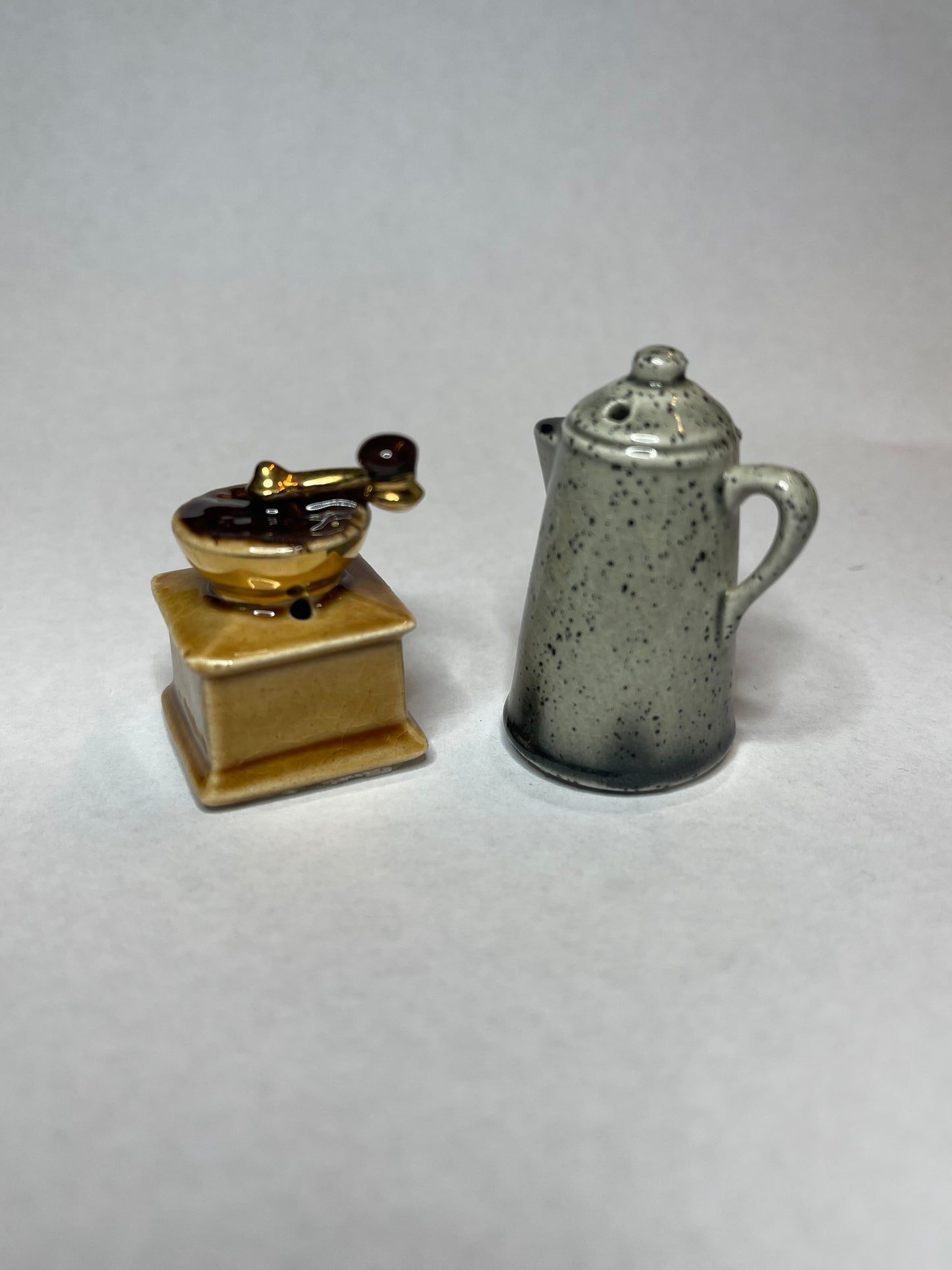 Arcadia Coffee Grinder & Pot Salt & Pepper Shakers