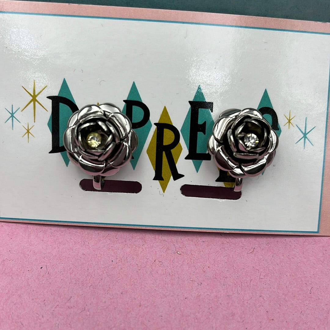 Silver rose clip-on earring