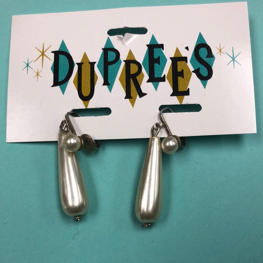 Teardrop Pearl clip on earring