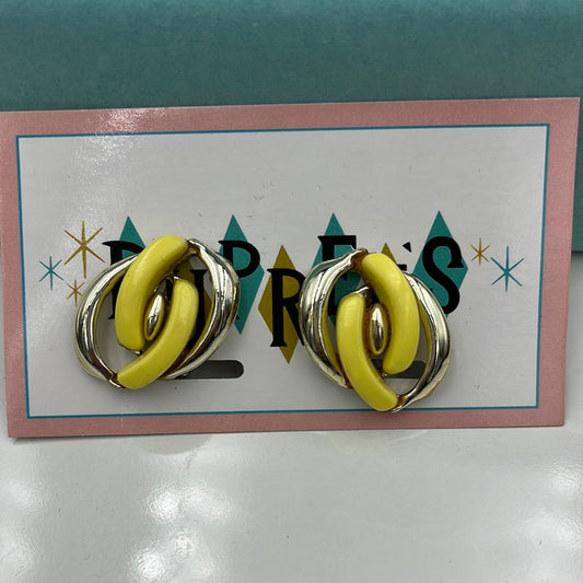 Gold and yellow links clip on